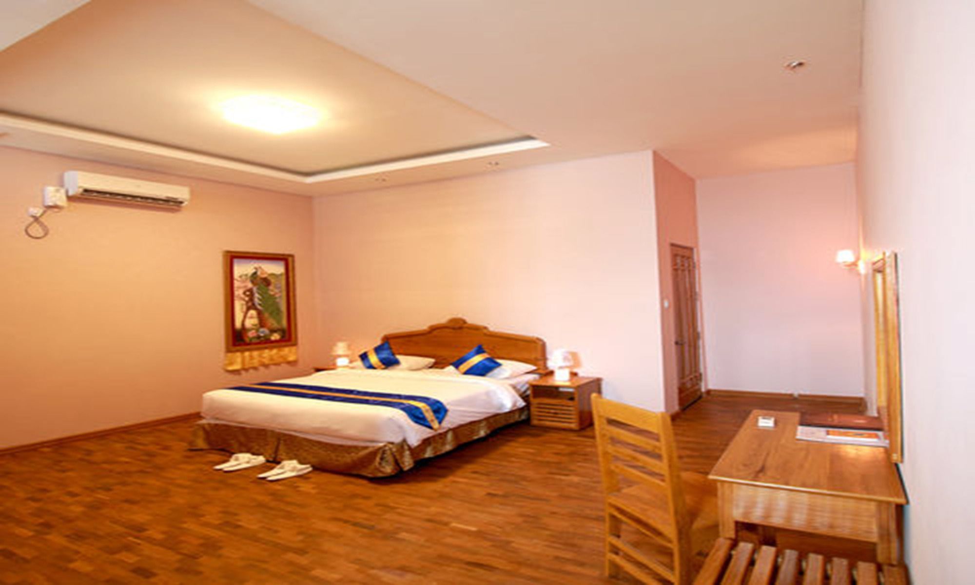 Famous Hotel Bago Eksteriør billede